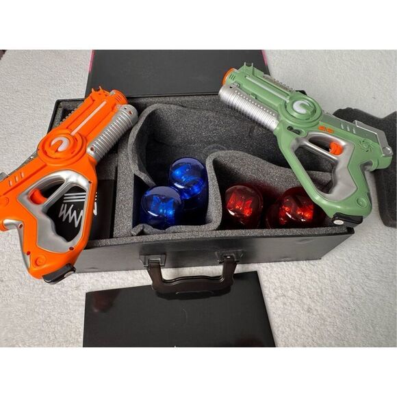 Dynasty Toys CAPTURE THE FLAG Laser Tag 2 Player Set Stealth Pack - Picture 12 of 13